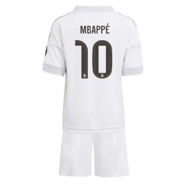 Billiga Real Madrid Kylian Mbappe #10 Barnkläder Hemma fotbollskläder till baby 2025-26 Kortärmad (+ Korta byxor)